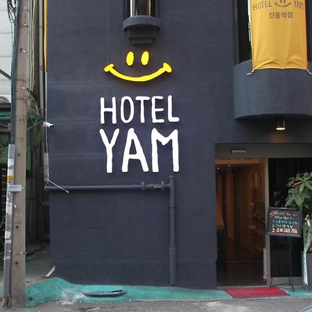 Hotel Yam Sinheung Station Соннам Экстерьер фото