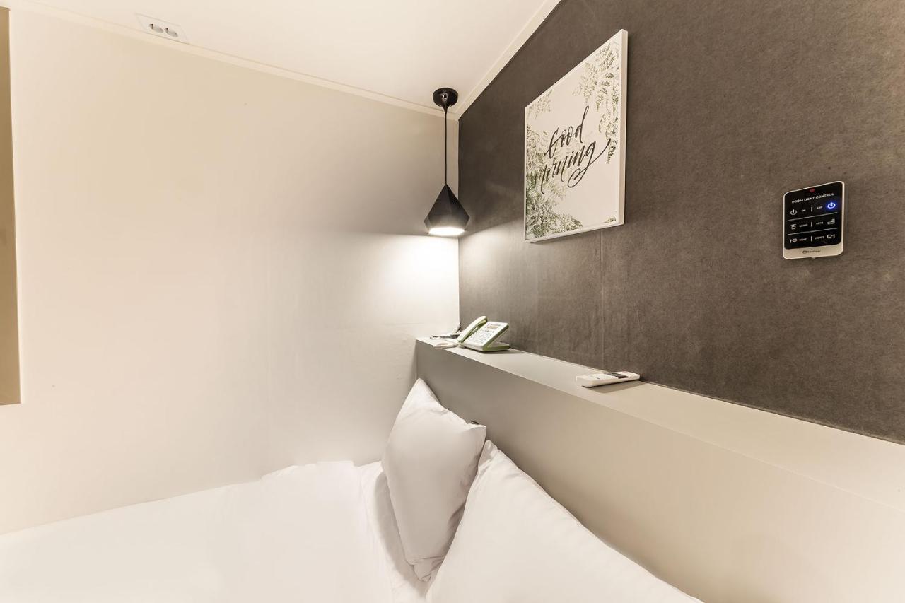Hotel Yam Sinheung Station Соннам Экстерьер фото
